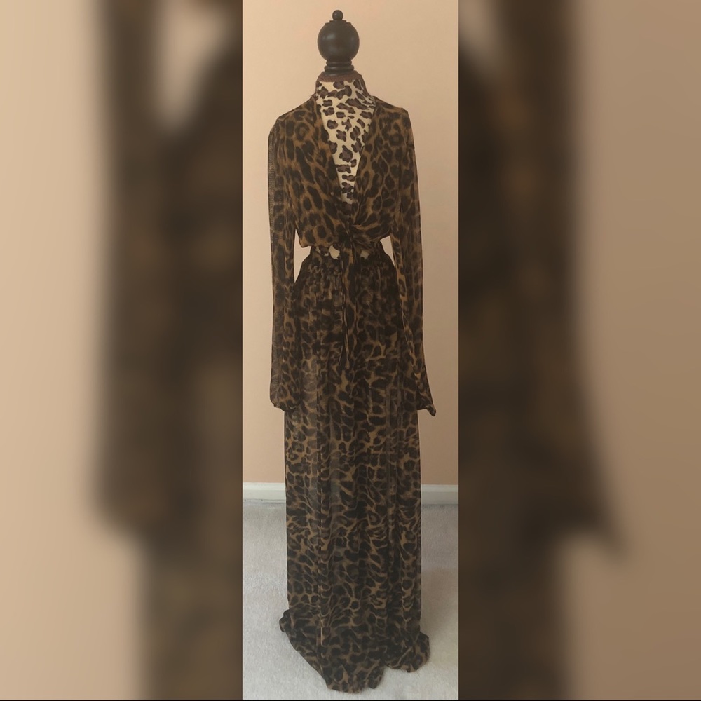 Women’s Two Piece Leopard Print Matching Skirt Set Vacation Wear Large